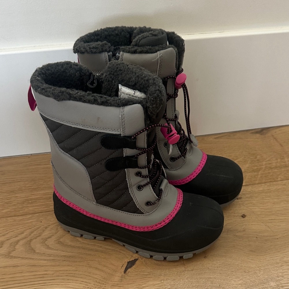 All in motion Gray and Black Winter Boots with Pink Accents 3 kids girls